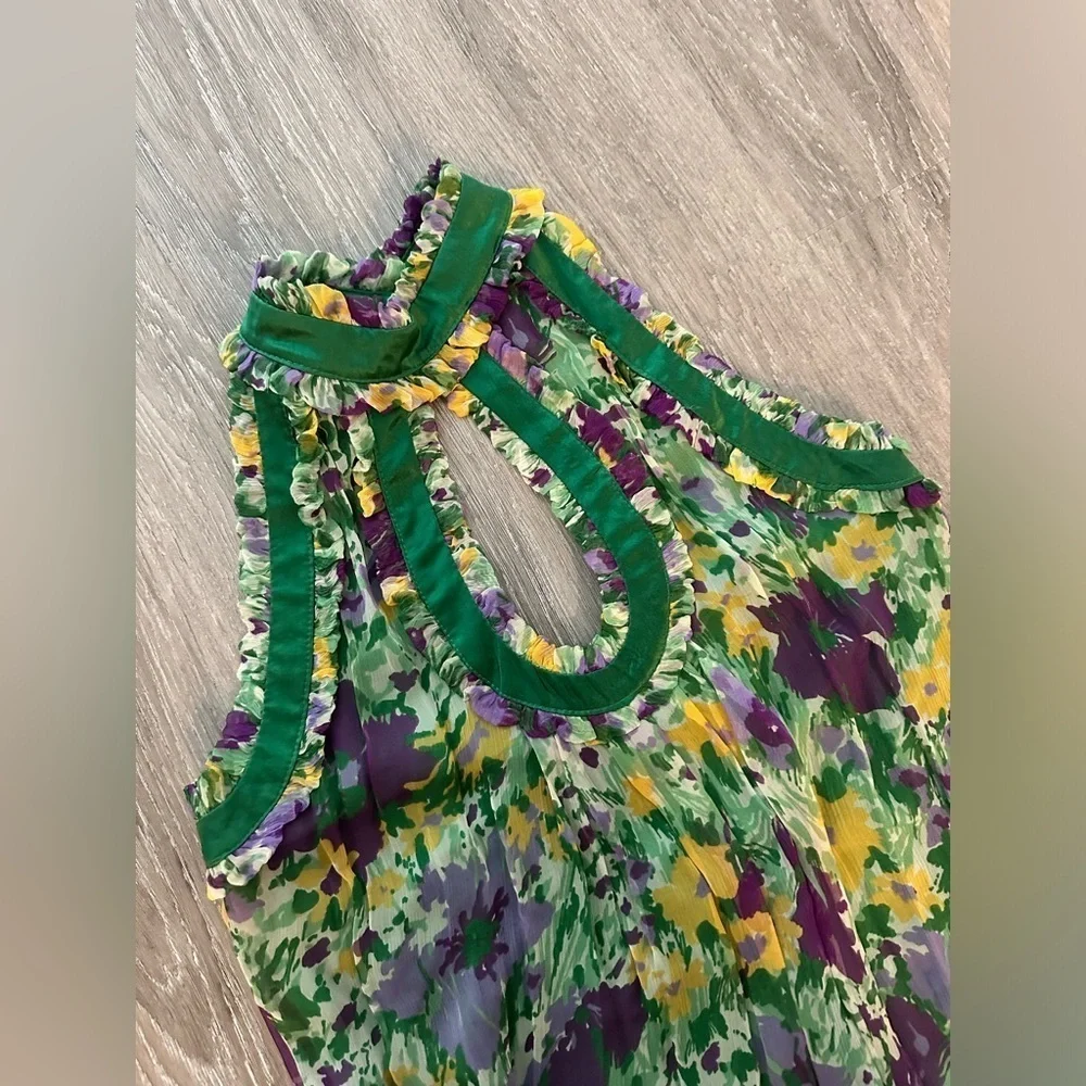 True Couture Floral Halter Top, size Small, EUC - Picture 2 of 12